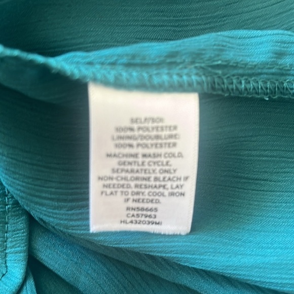 Chelsea28 Green Long Sleeve Pleated Wrap Long Sleeves Blouse Size S New - Picture 9 of 10